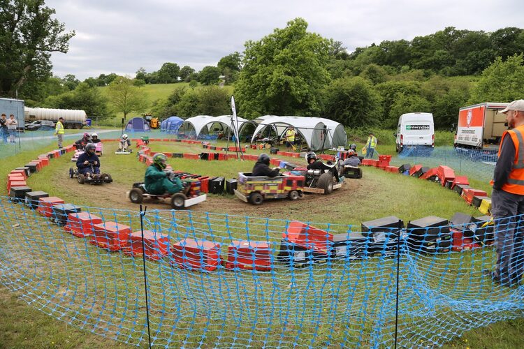 'Hacky racers', DIY go-kart racing at EMF